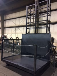 2016 Giant Lift RJS-4000 Vertical Reciprocating Conveyor (#4211)