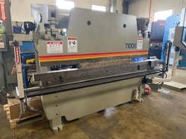 2000 Accurpress 71008 Hydraulic Press Brake (#4845)