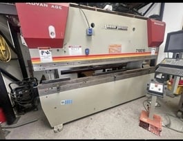 2014 Accurpress 710010 CNC Press Brake (#5560)