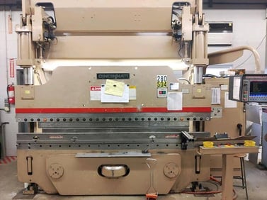 (5526) Cincinnati 90AFX8FT Autoform Hydraulic Press Brake - Pic 1
