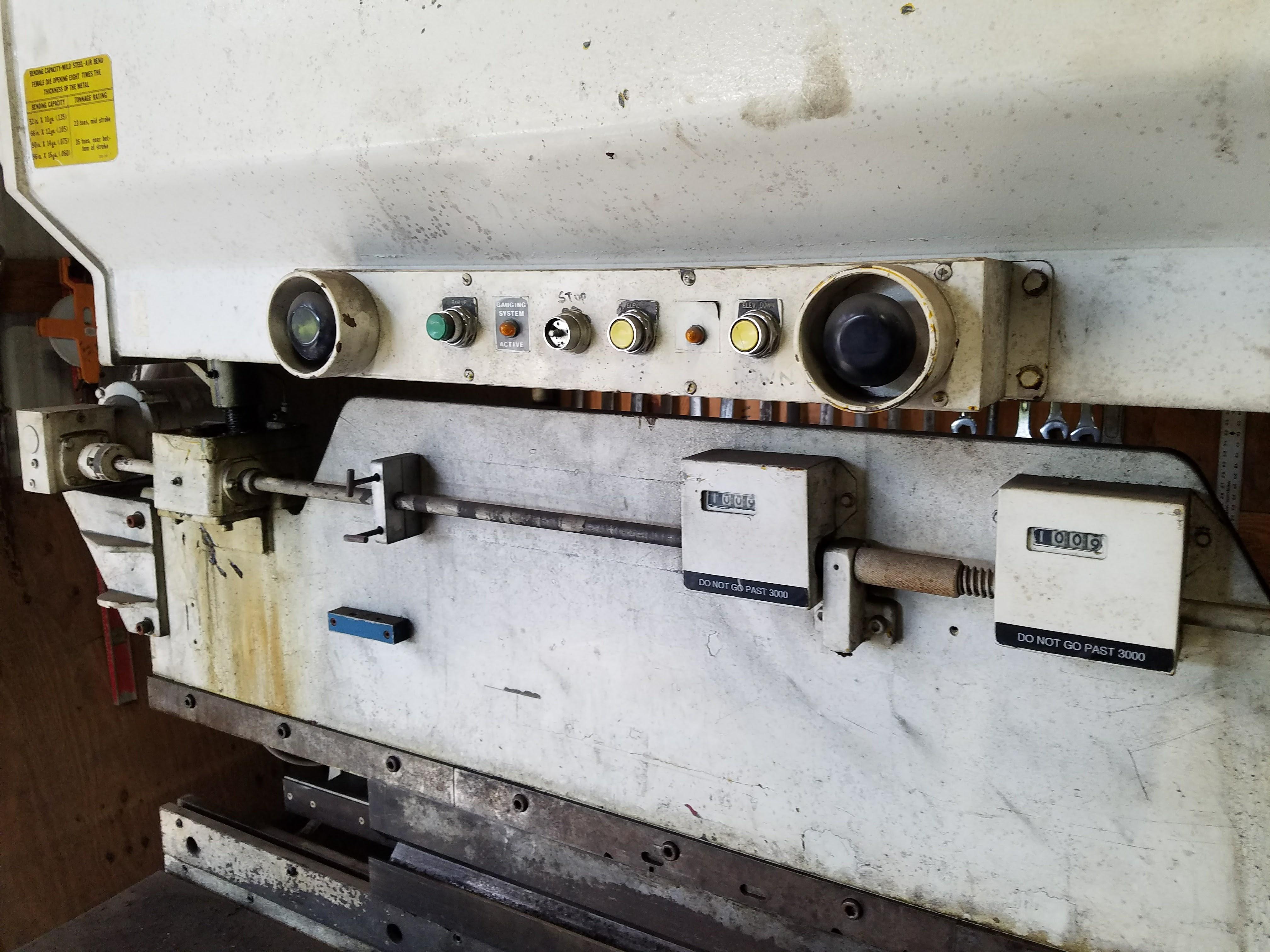 (1866) Wysong H-3572 Press Brake - Pic 7.jpg